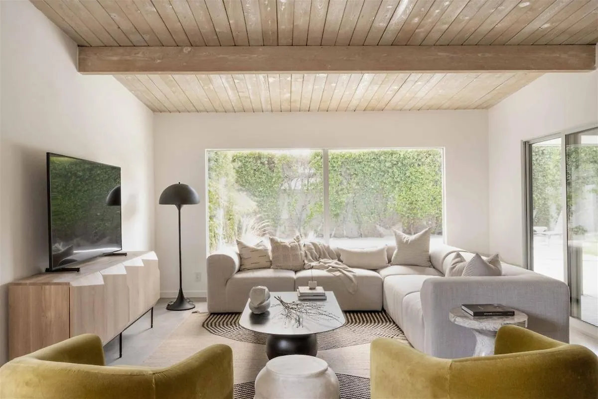 Meiselman Mid Mod Pool And Spa In Sunrise Park Palm Springs